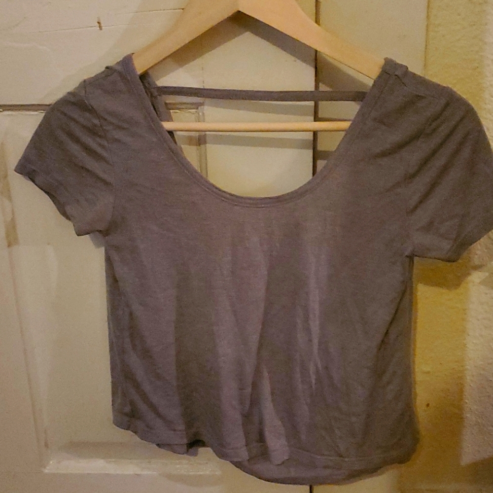 Croptop grey shirt